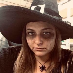 Meet your Posher, Kelli